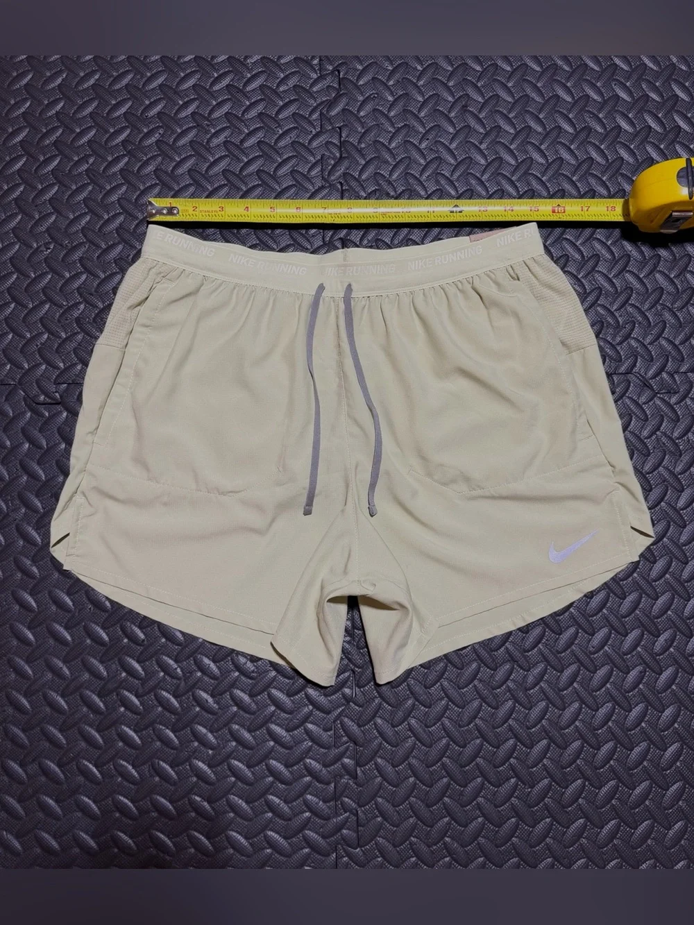 Nike Stride Running Shorts Green Woven Brief Lined 5
